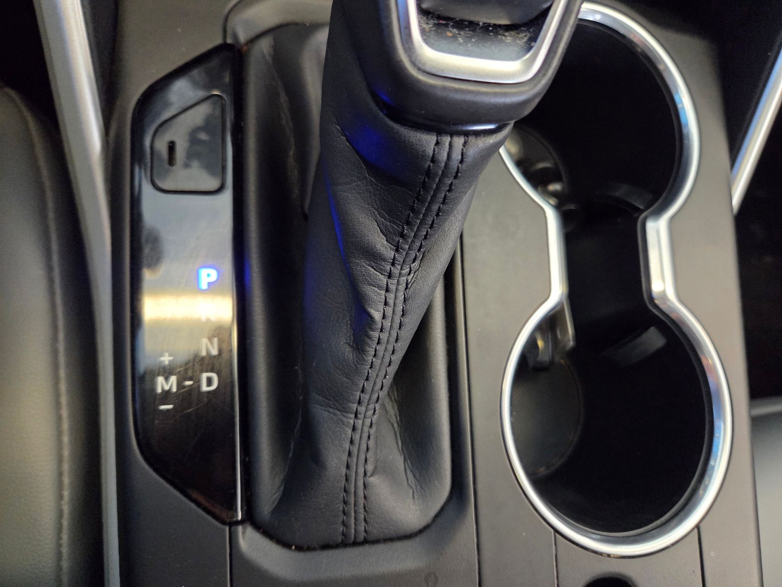 Used 2020 Red Toyota XLE image 41