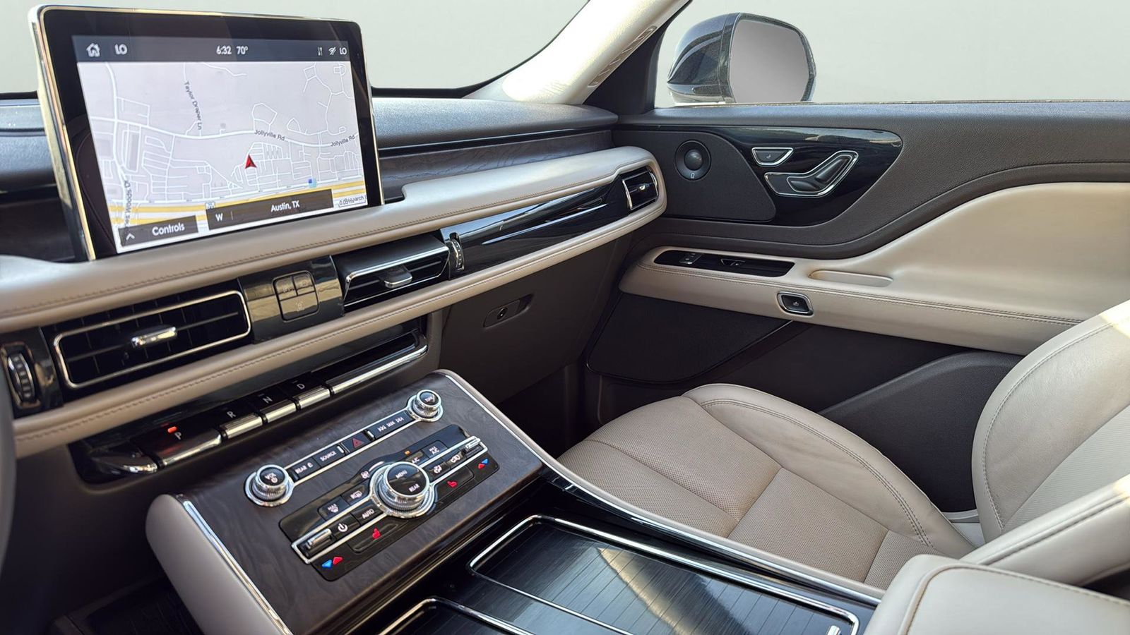 Used Car 2023 Lincoln Aviator  Reserve For Sale Under $50,000 In Austin, Texas