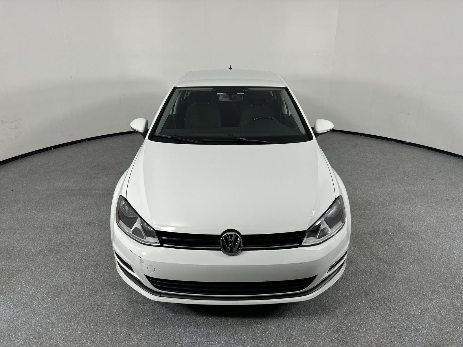 2016 Volkswagen Golf TSI S 4-Door 38