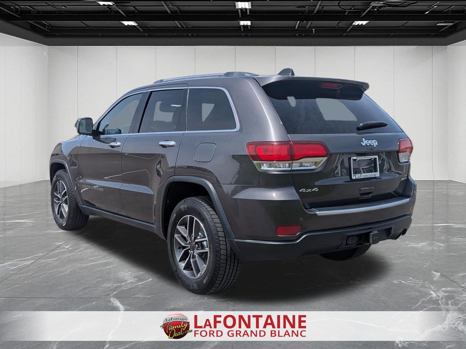 View vehicle photo 3