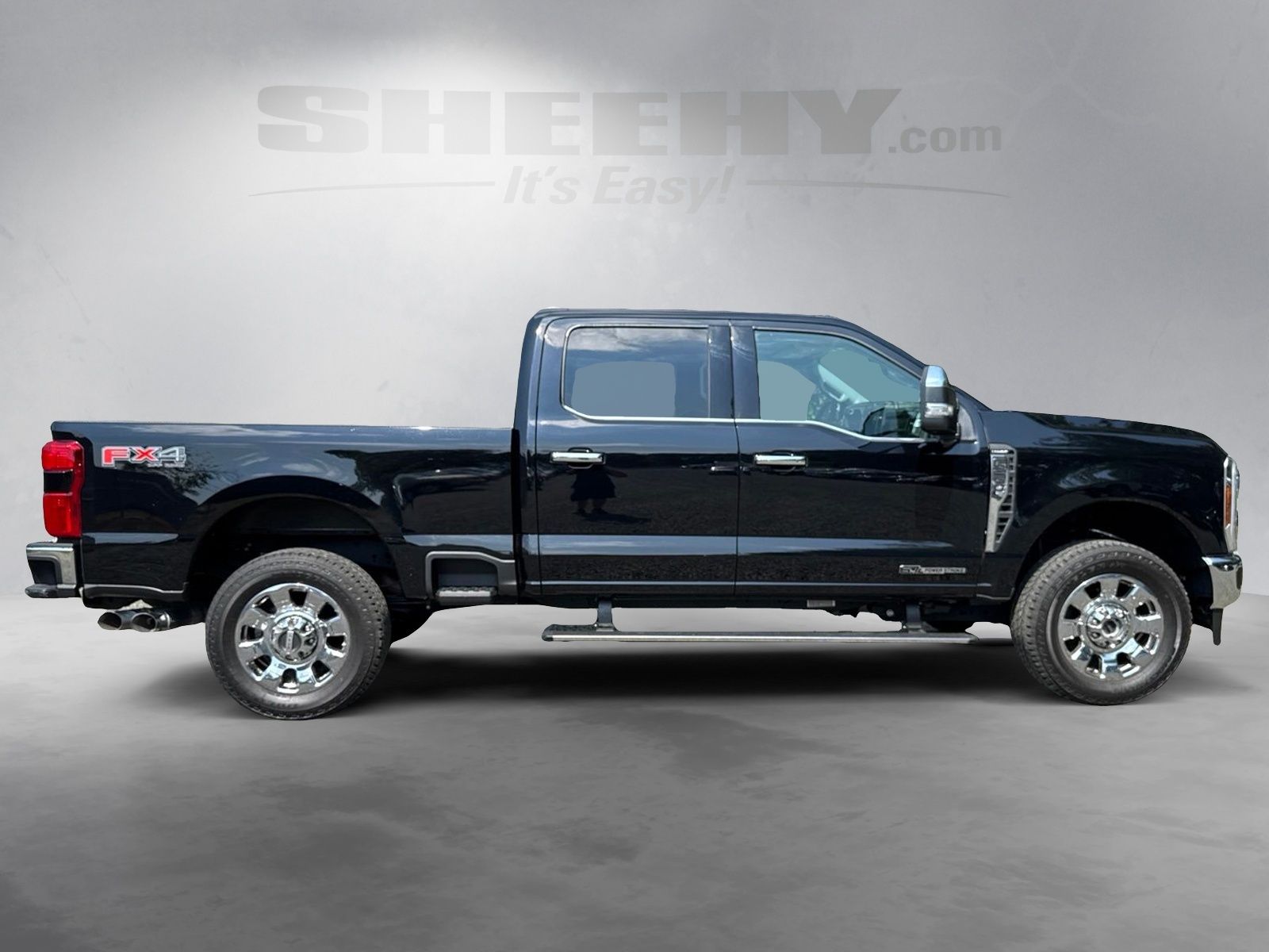 Certified Used 2025 Agate Black Metallic Ford Lariat image 10