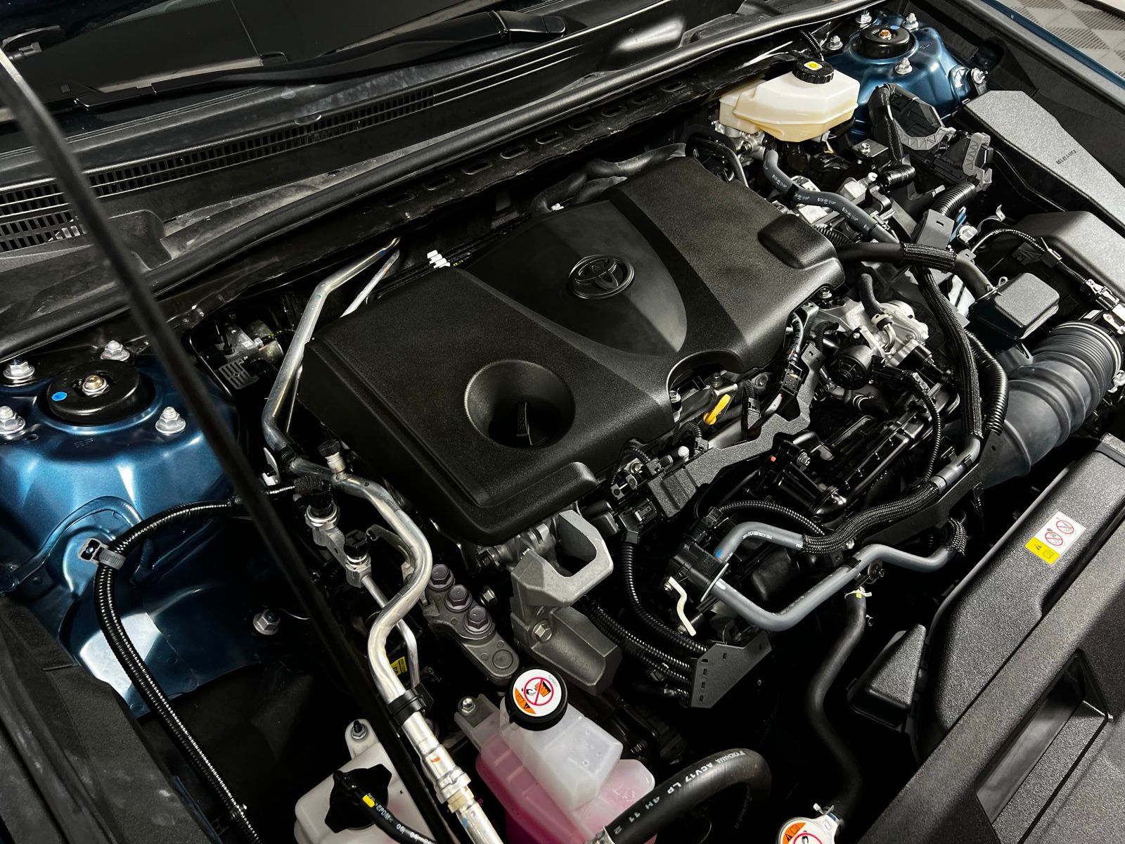 Thumbnail: 2025 Toyota Camry - 10