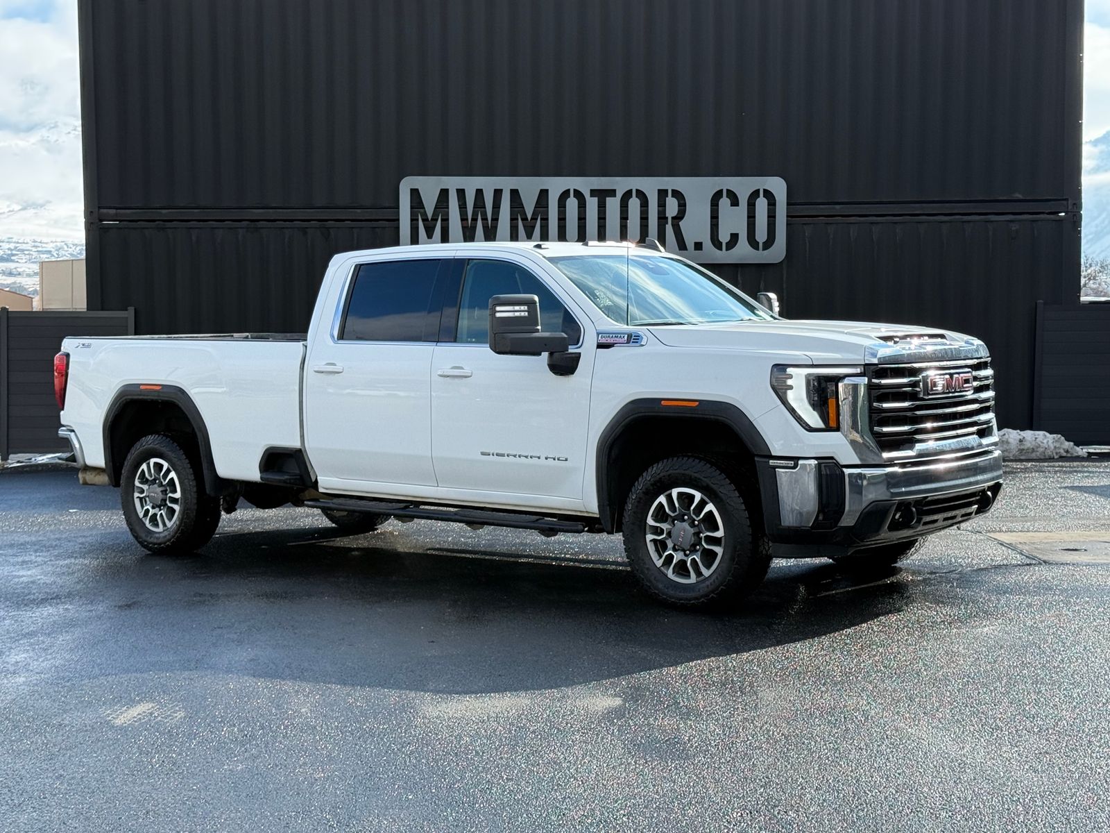2024 GMC Sierra 3500HD SLE Crew Cab 4WD