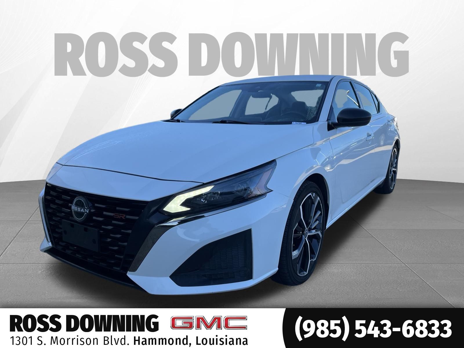 Glacier White 2024 Nissan Altima Sedan Front-Wheel Drive Continuously Variable Transmission