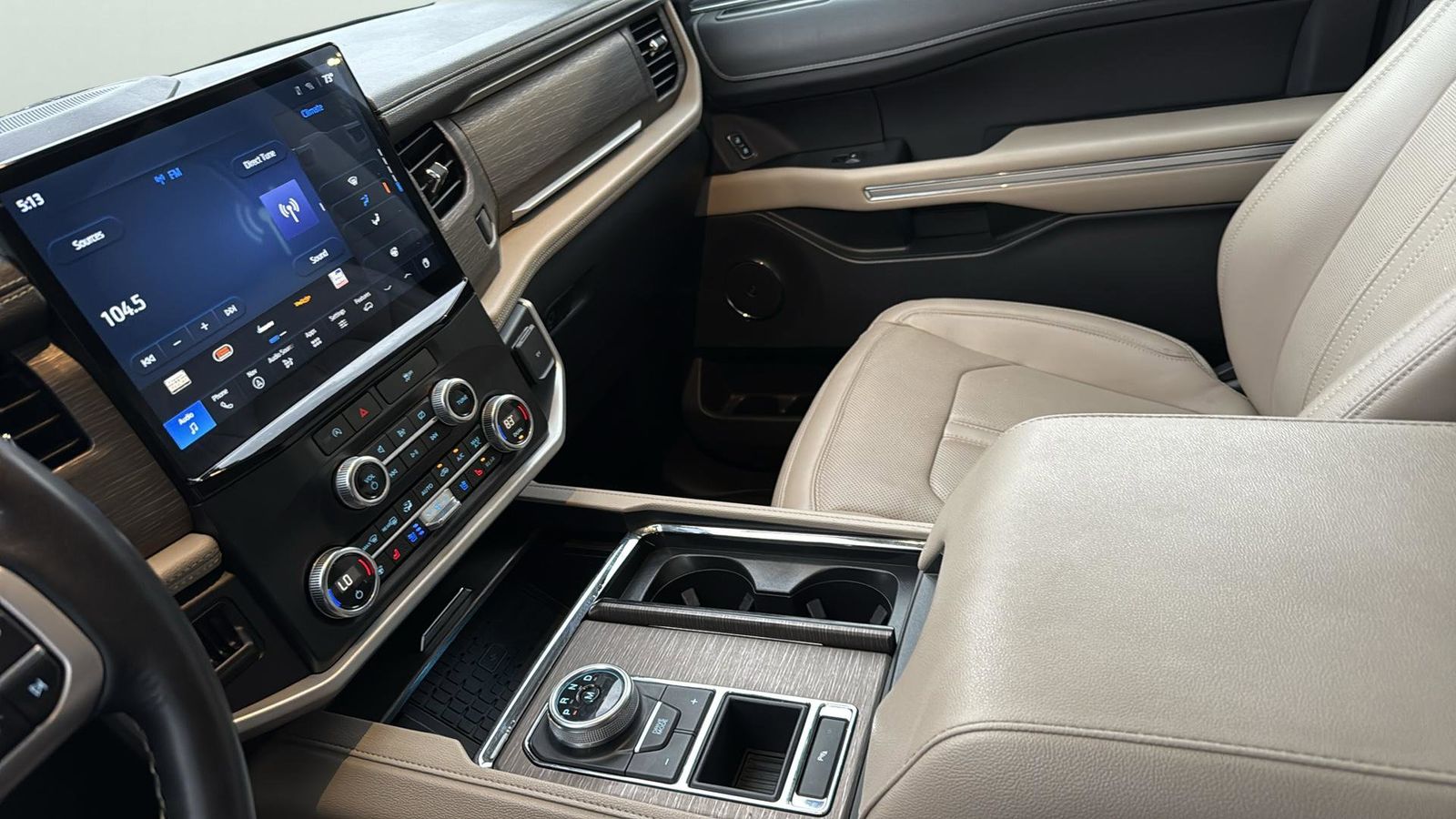 Used Car 2024 Ford Expedition Max  Limited For Sale Under $60,000 In Austin, Texas