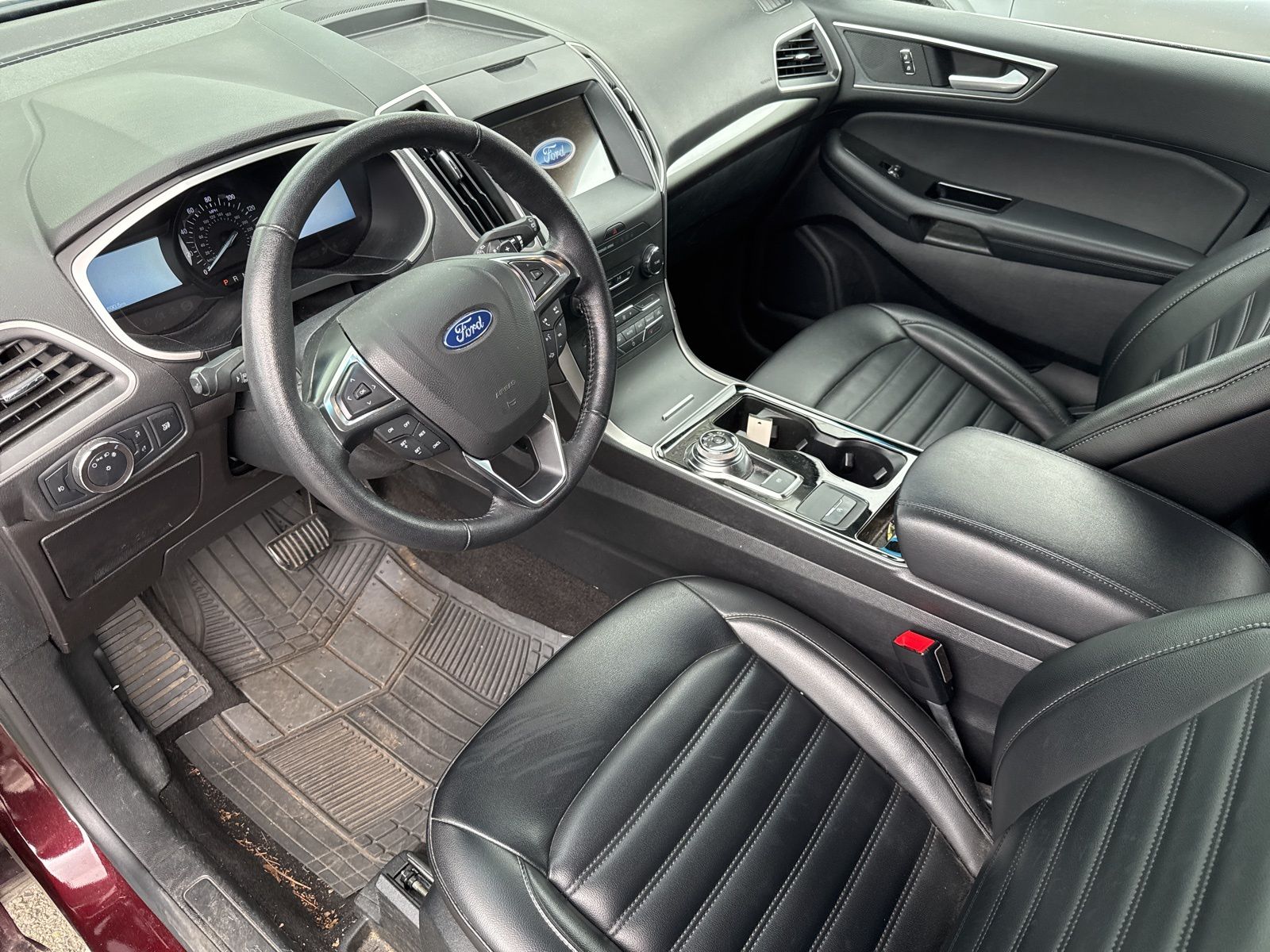 Used 2020 Red Ford SEL image 10