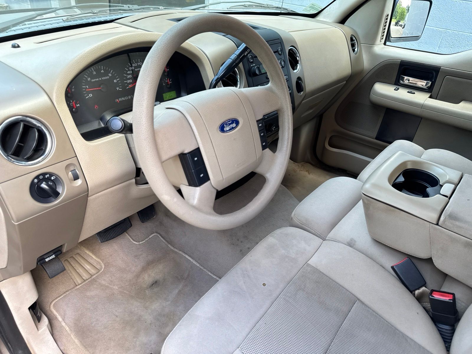 Used 2004 Beige Ford FX4 image 27