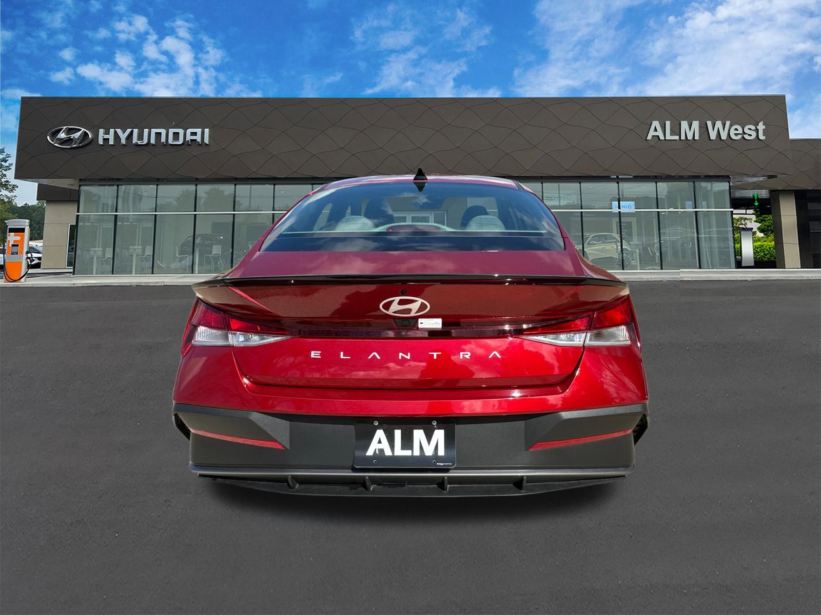 Used 2025 Red Hyundai SEL Sport image 6