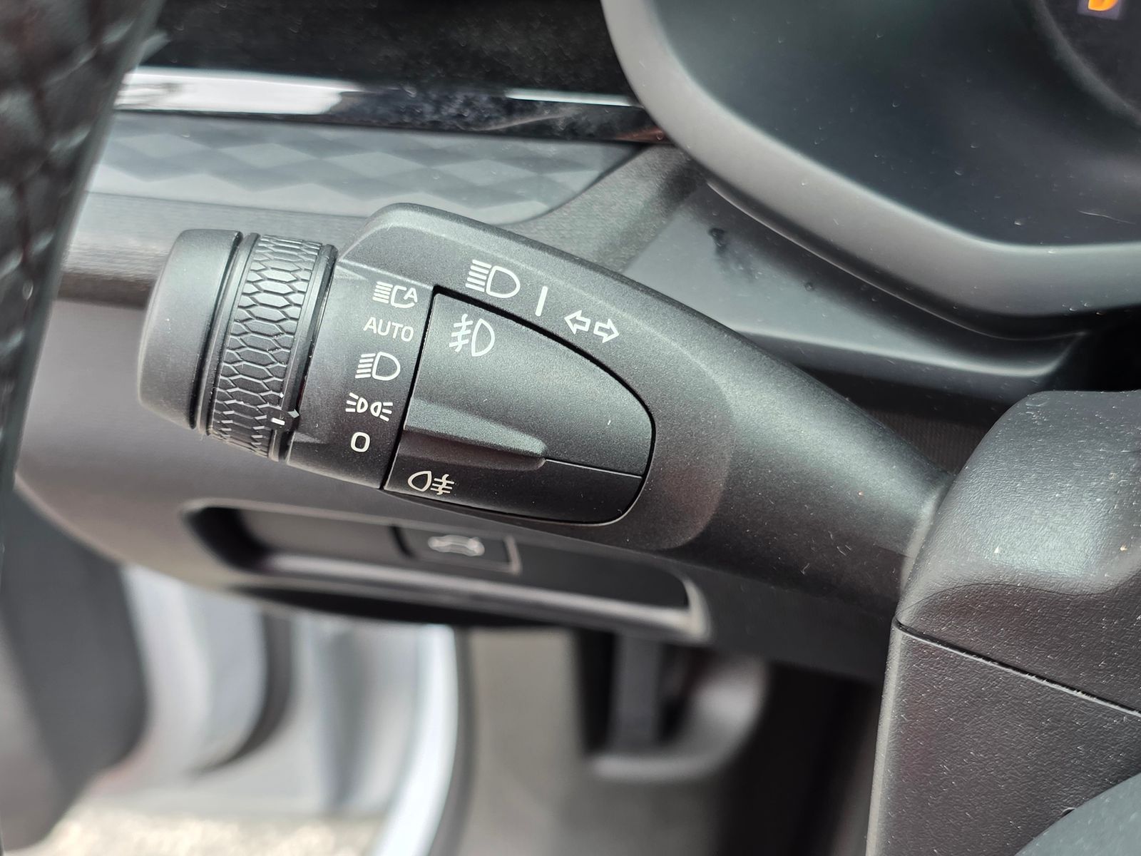 Used 2024  Polestar Long Range Dual Motor image 23