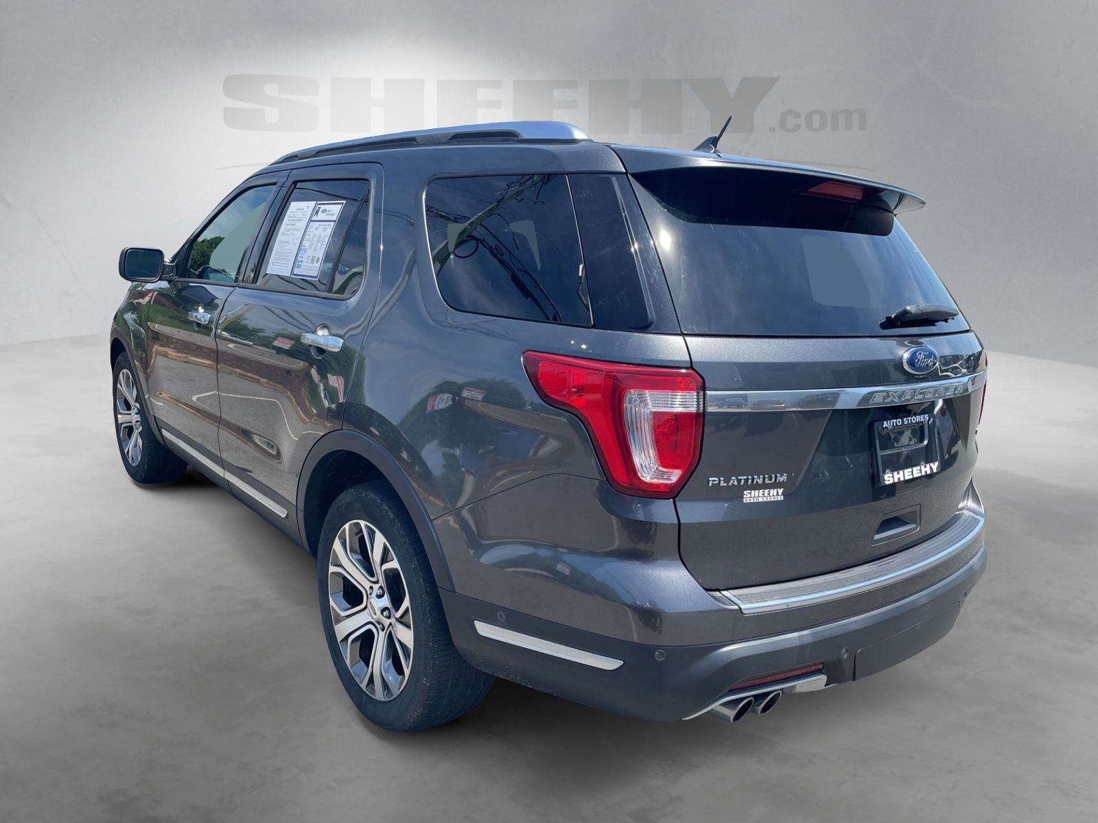 Certified Used 2018 Magnetic Ford Platinum image 6