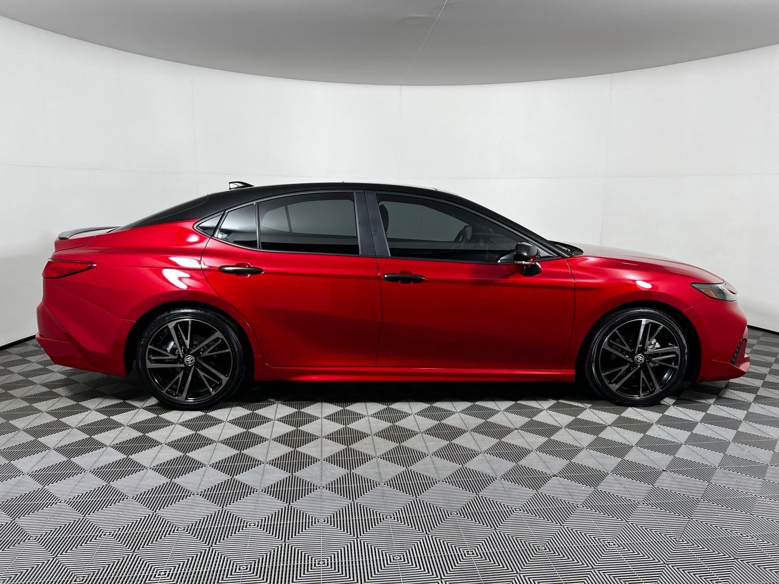 Thumbnail: 2025 Toyota Camry - 3