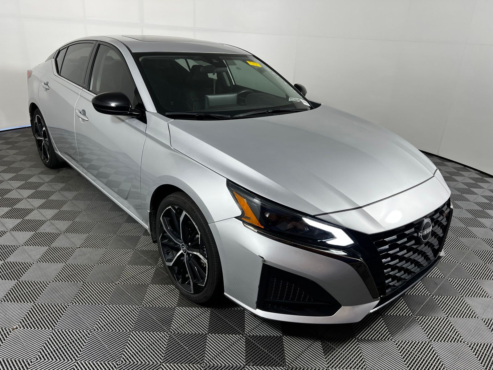 Thumbnail: 2024 Nissan Altima - 3