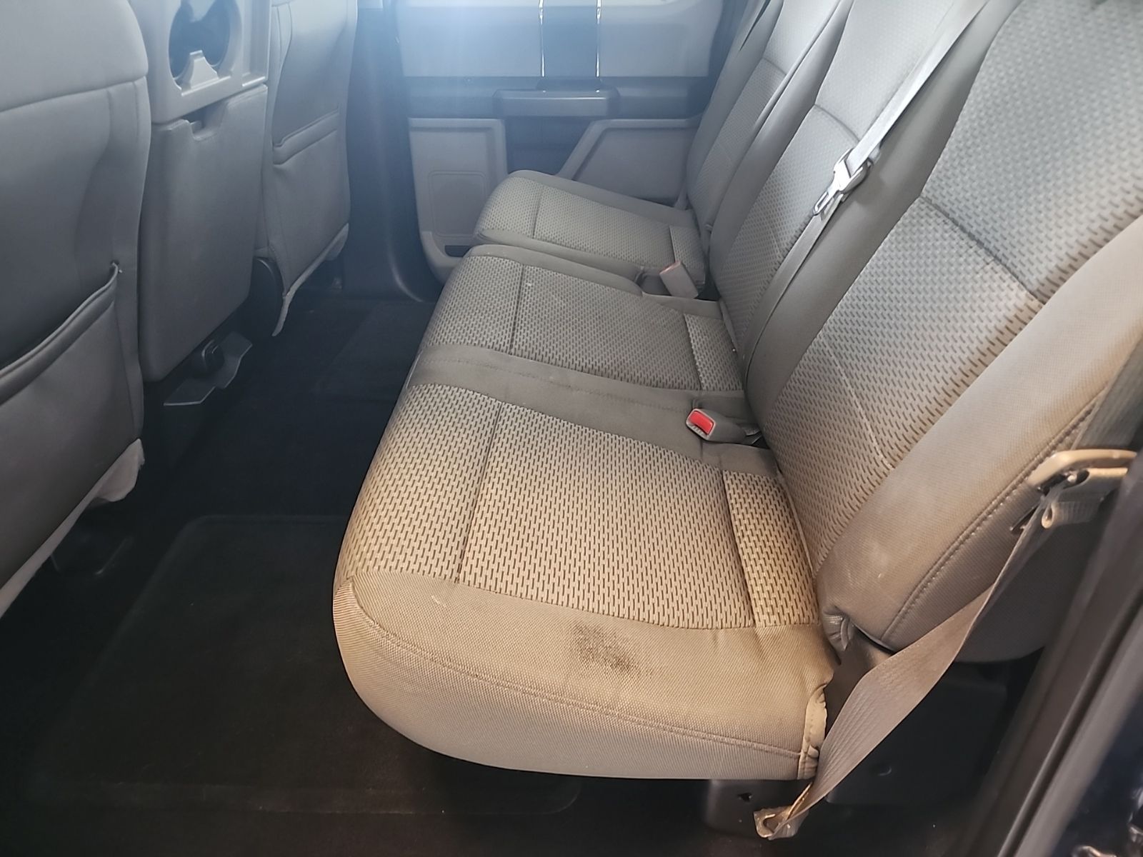 Used 2016 Blue Jeans Metallic Ford XLT image 7