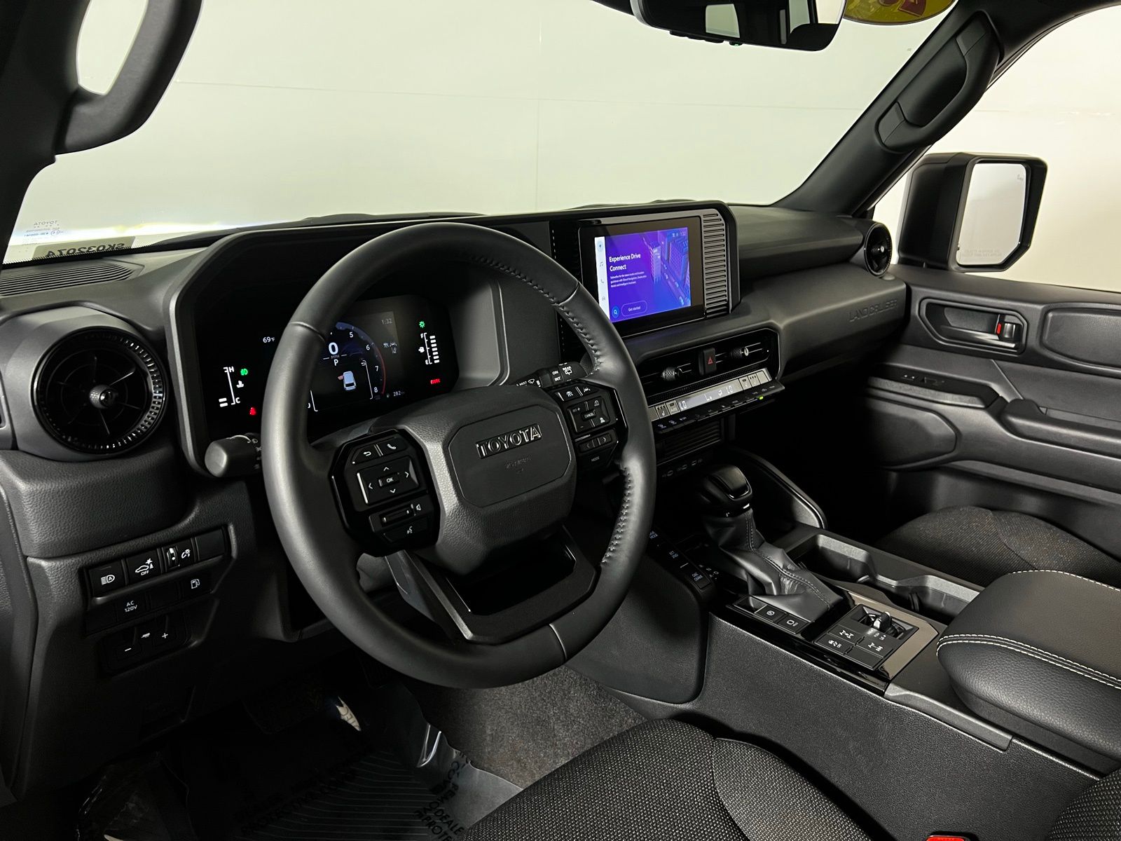 Thumbnail: 2025 Toyota Land Cruiser - 12