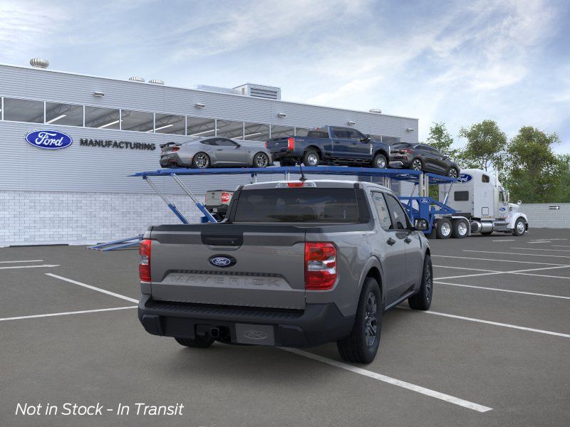 New 2026 Carbonized Gray Metallic Ford XLT image 8
