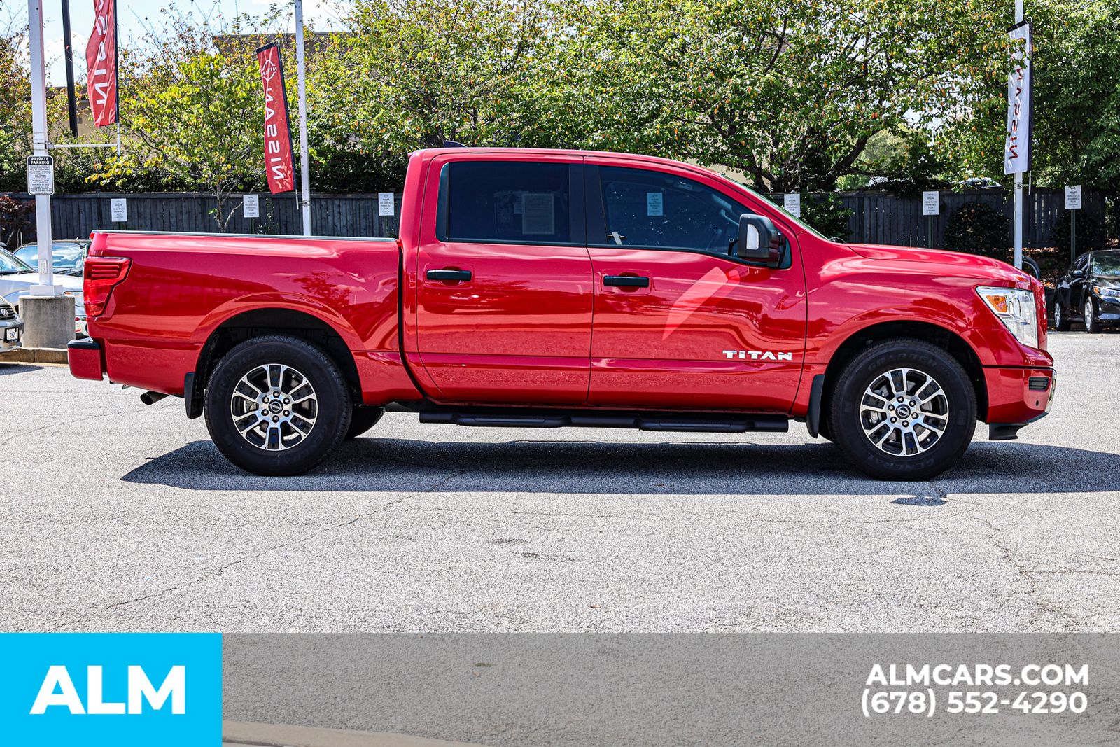 2024 Nissan Titan SV photo 9