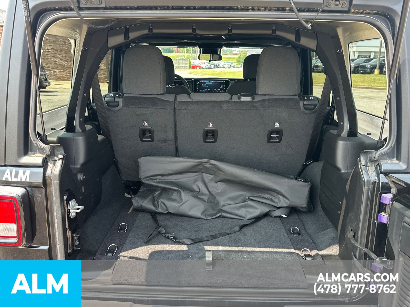 Used 2024 Black Jeep Sport S image 21