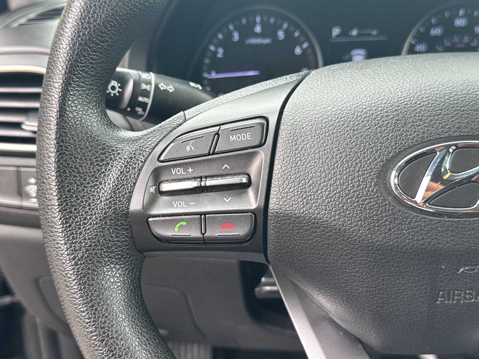 Used 2018 Black Hyundai Base image 24