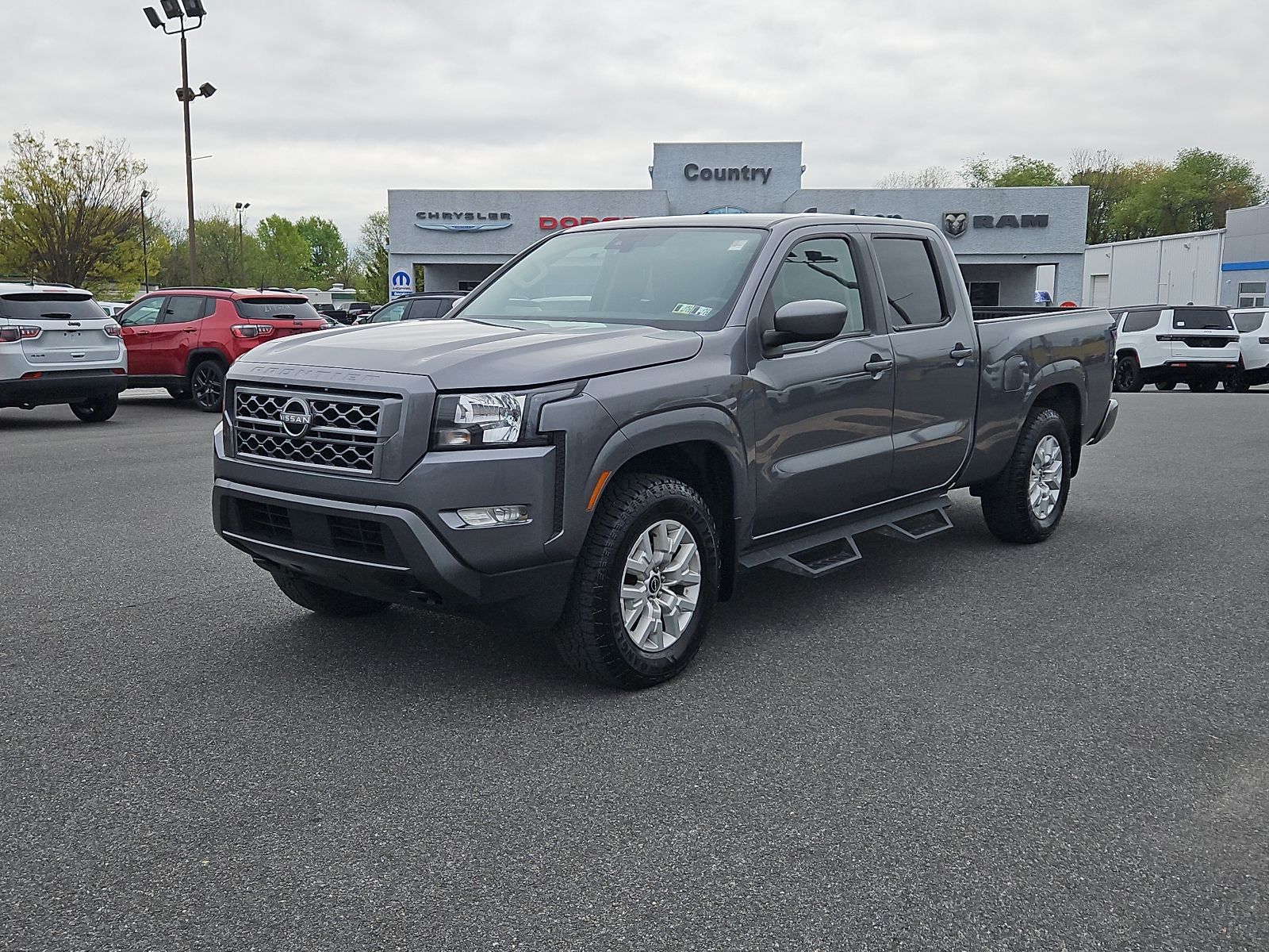 View vehicle photo 2