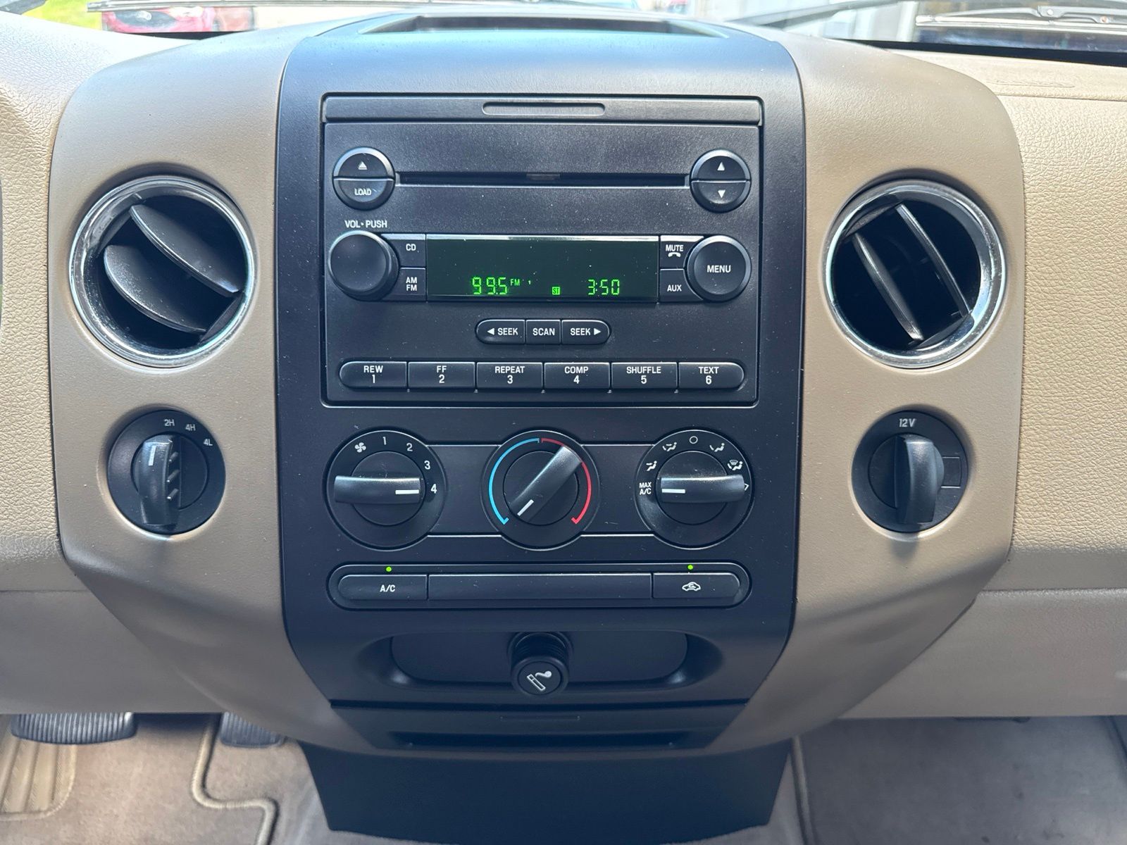 Used 2004 Beige Ford FX4 image 18