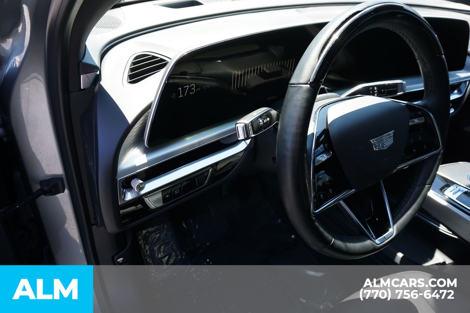 Used 2024 Silver Cadillac Luxury image 39