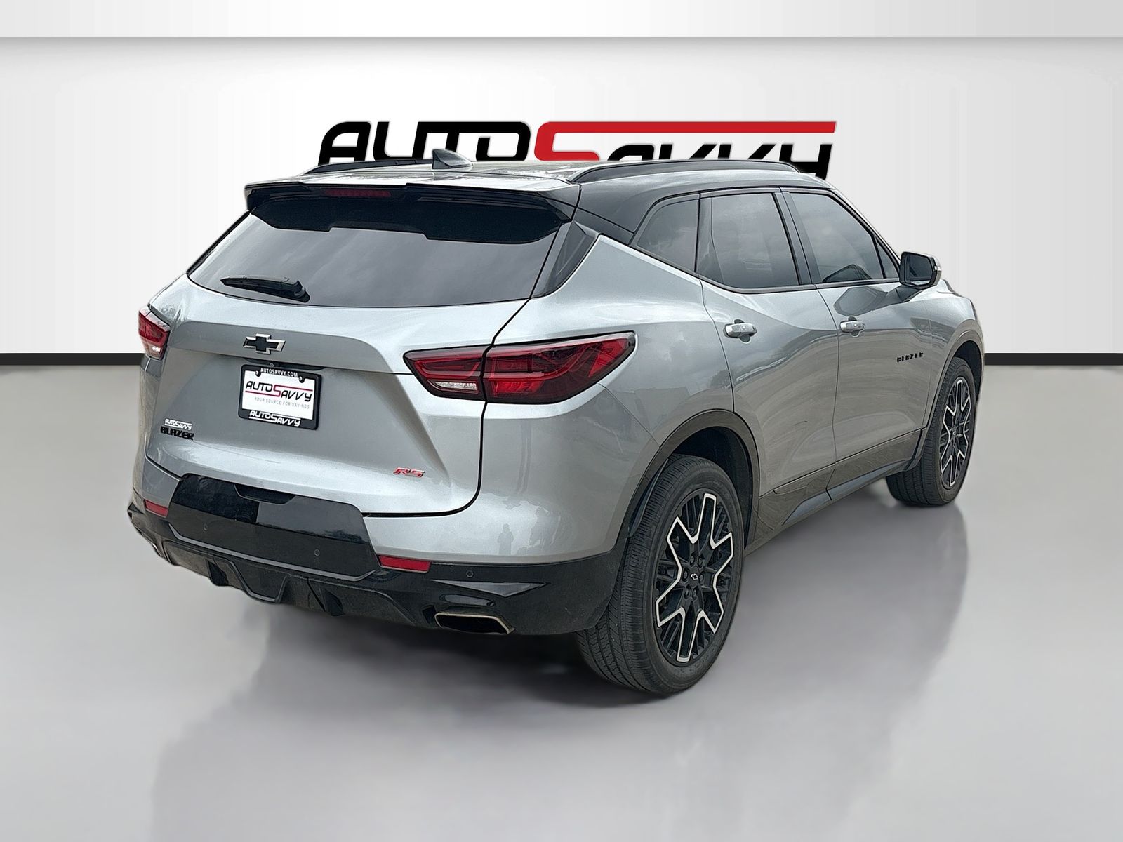 Used 2024 Gray Chevrolet RS image 7