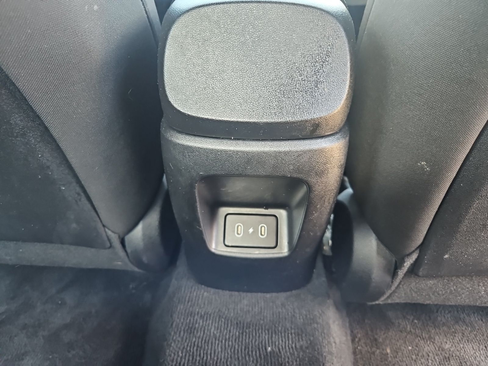 Used 2025 Red Hyundai SE image 25