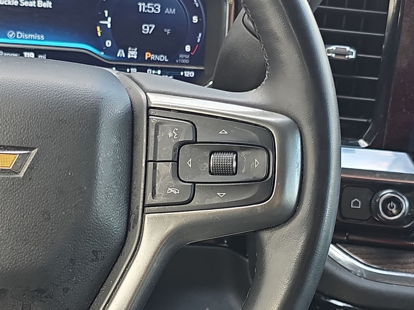 Used 2023 White Chevrolet LT image 31