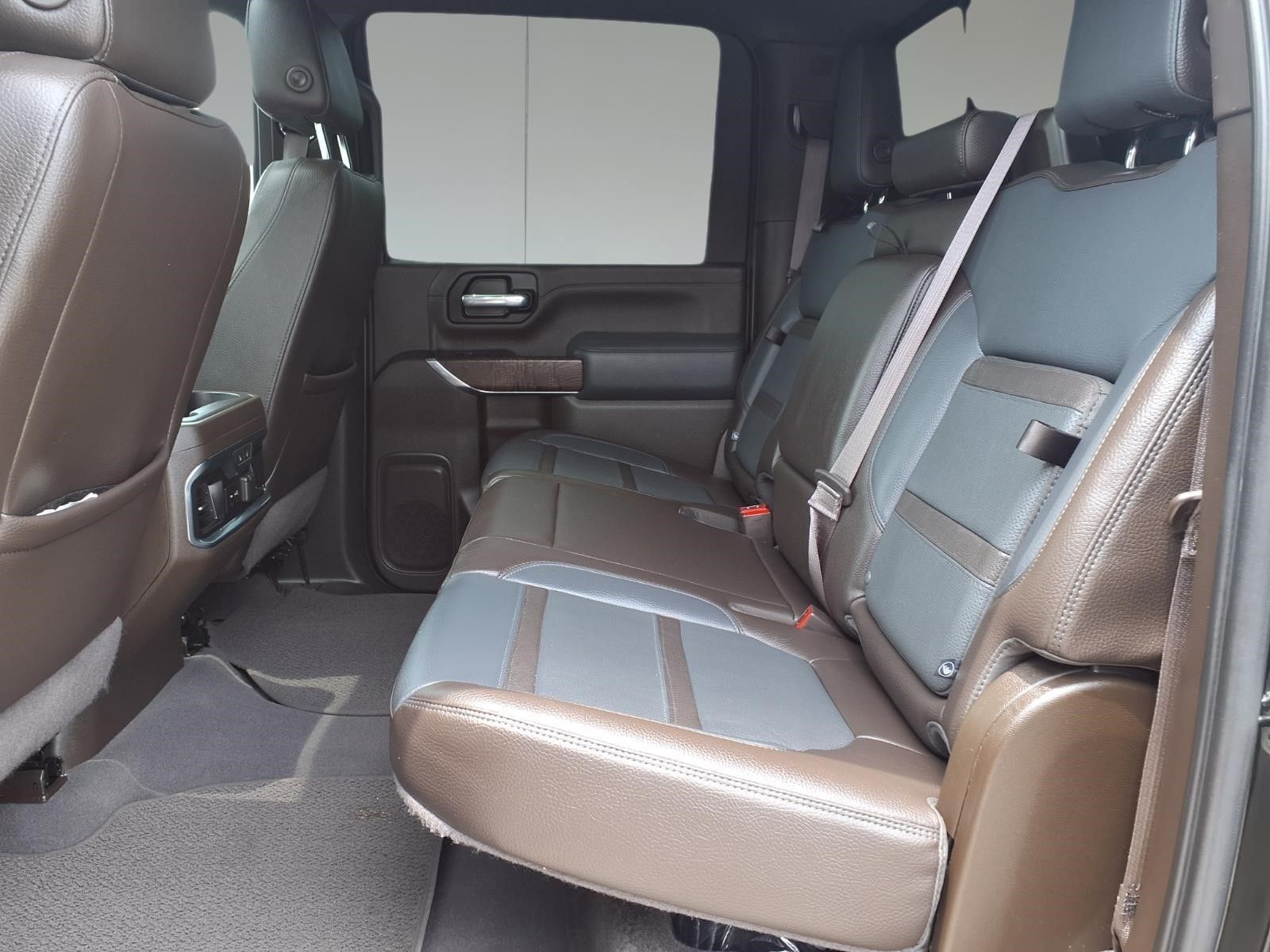 2023 GMC Sierra 2500HD Denali Black at EAG Ford Navasota