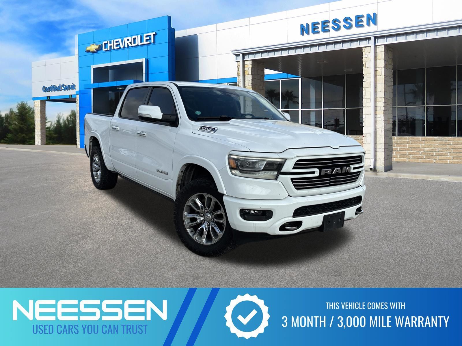 Bright White Clearcoat 2021 RAM 1500 Pickup Truck Four-Wheel Drive 8-Speed Automatic