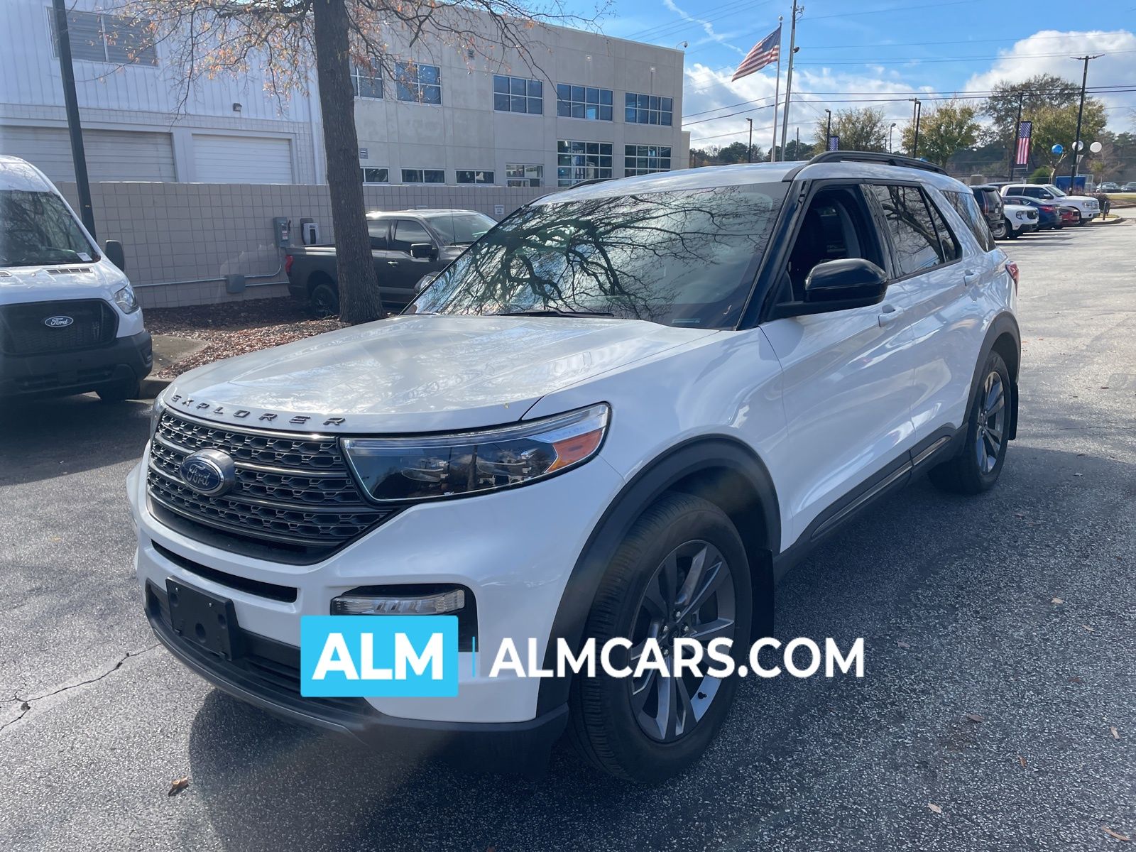 2022 Ford Explorer XLT's photo