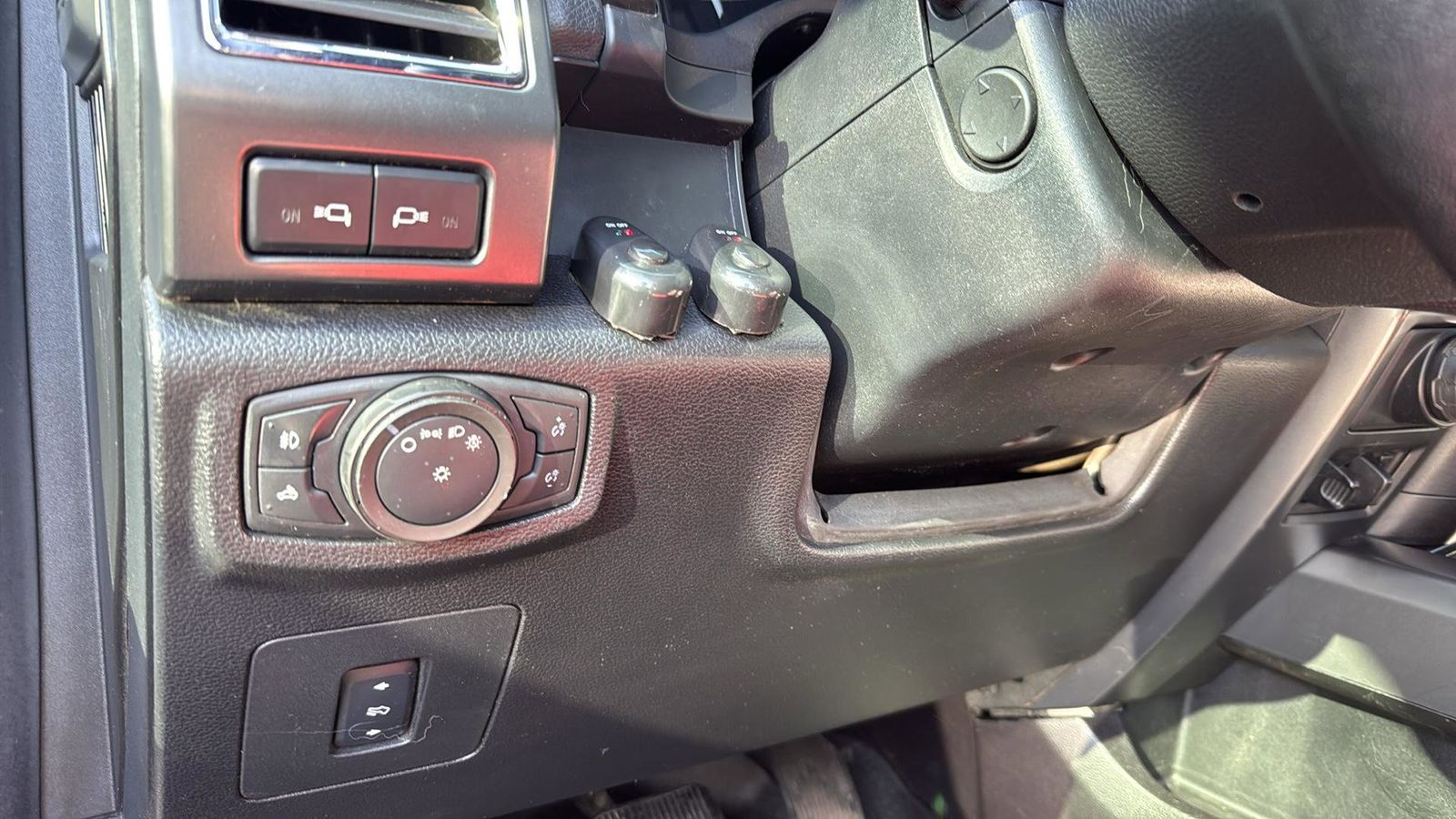 Used Car 2016 Ford F-150  Lariat For Sale Under $25,000 In Austin, Texas