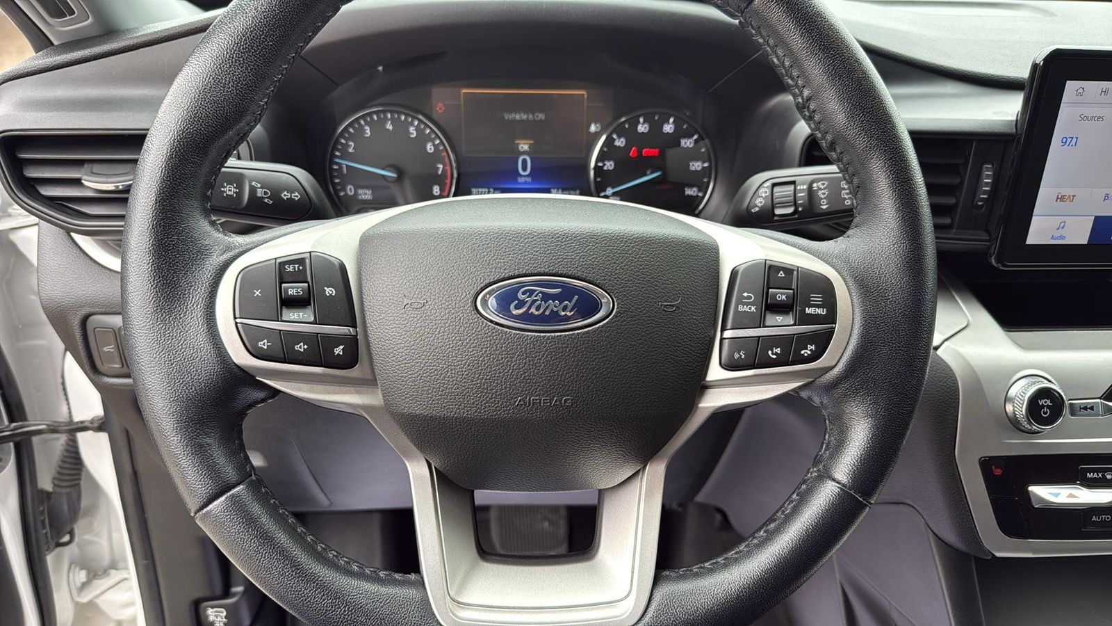 Used Car 2022 Ford Explorer  Xlt For Sale Under $30,000 In Austin, Texas