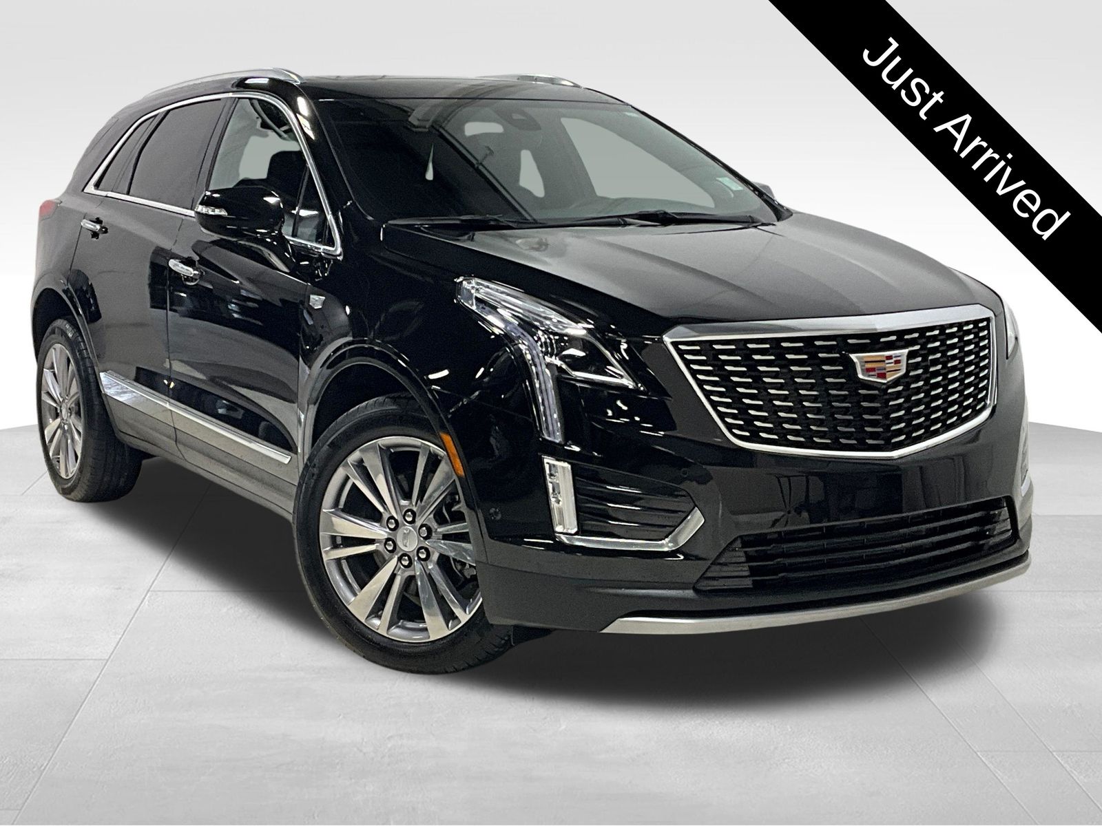 Stellar Black Metallic 2025 Cadillac XT5 Premium Luxury AWD SUV / Crossover Four-Wheel Drive 9-Speed Automatic