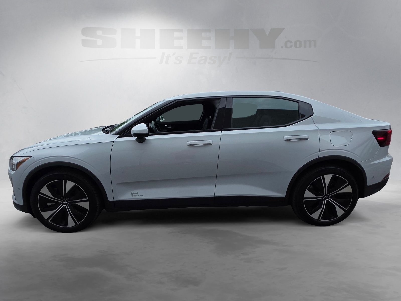 Used 2024  Polestar Long Range Dual Motor image 14