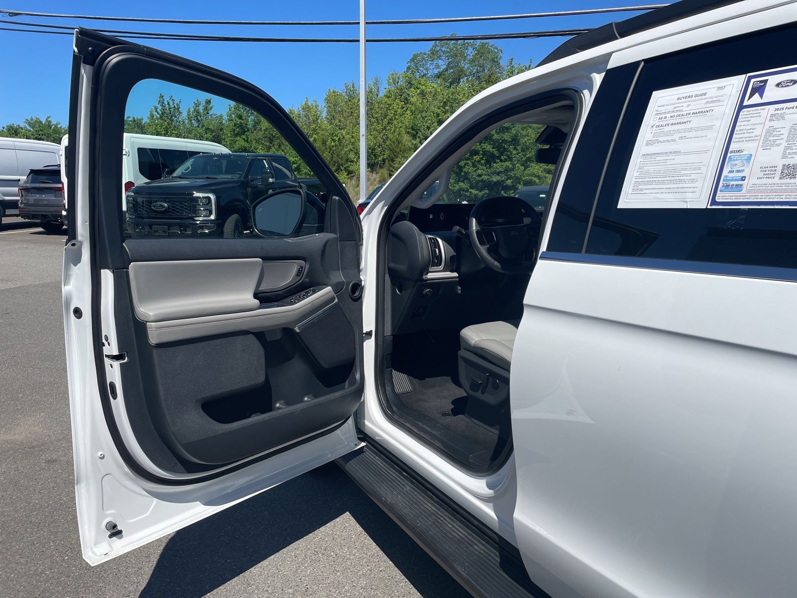 Certified Used 2025 Oxford White Ford Active image 10