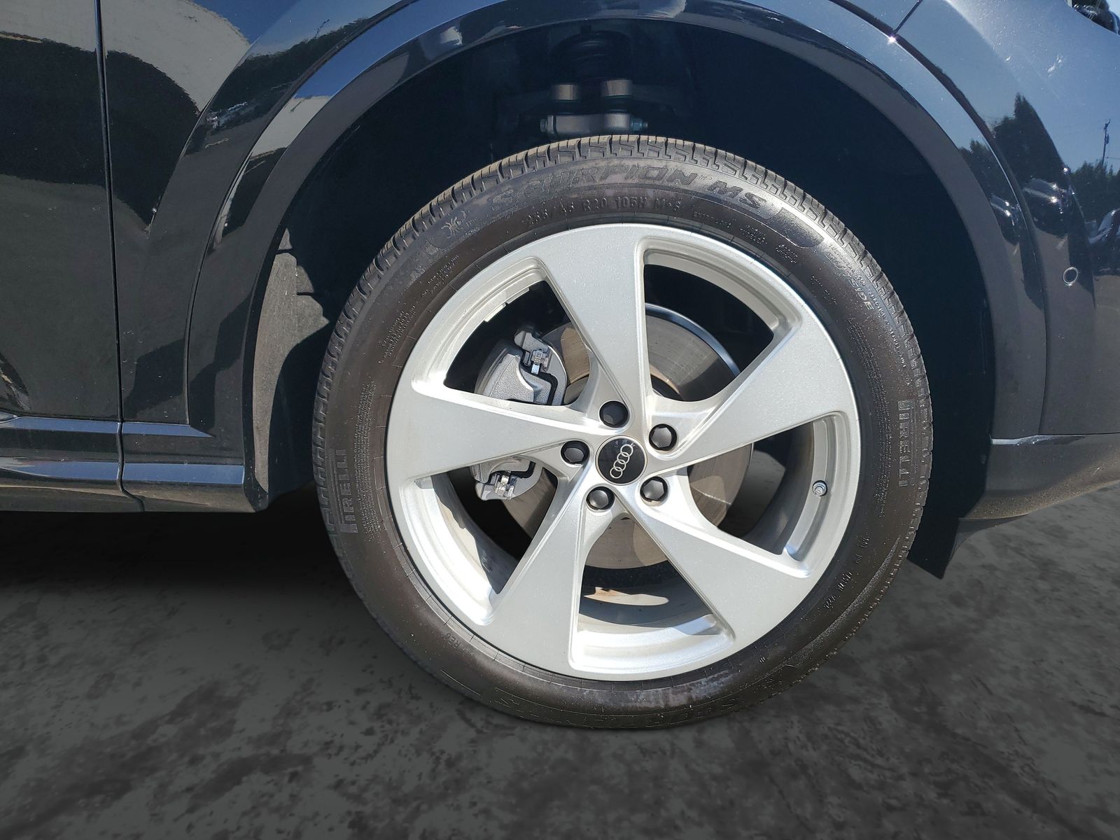 Vehicle photo
