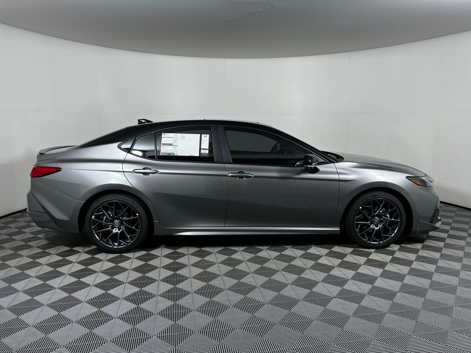 Thumbnail: 2025 Toyota Camry - 4