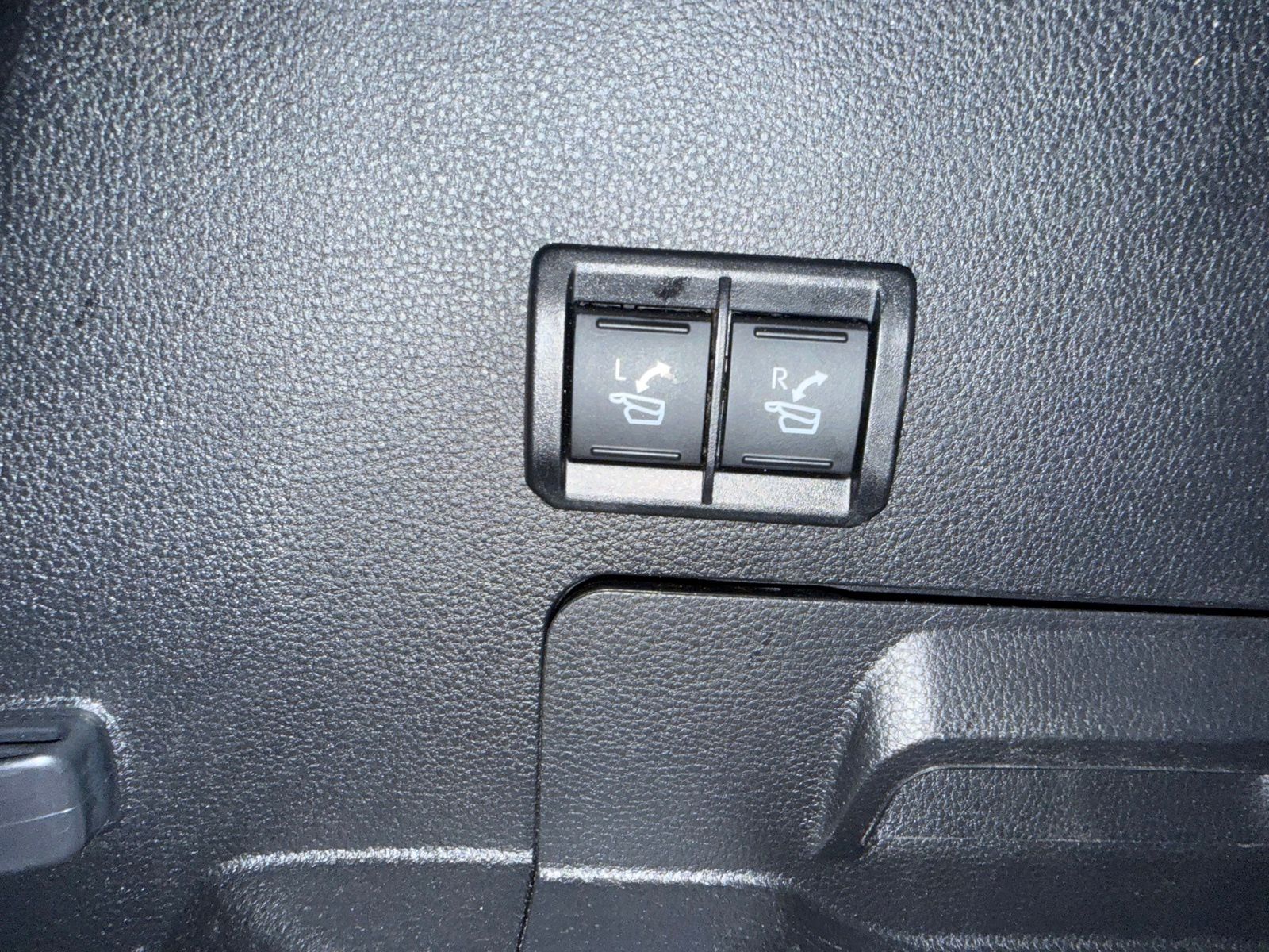 Used 2024 Silver Toyota Platinum image 21