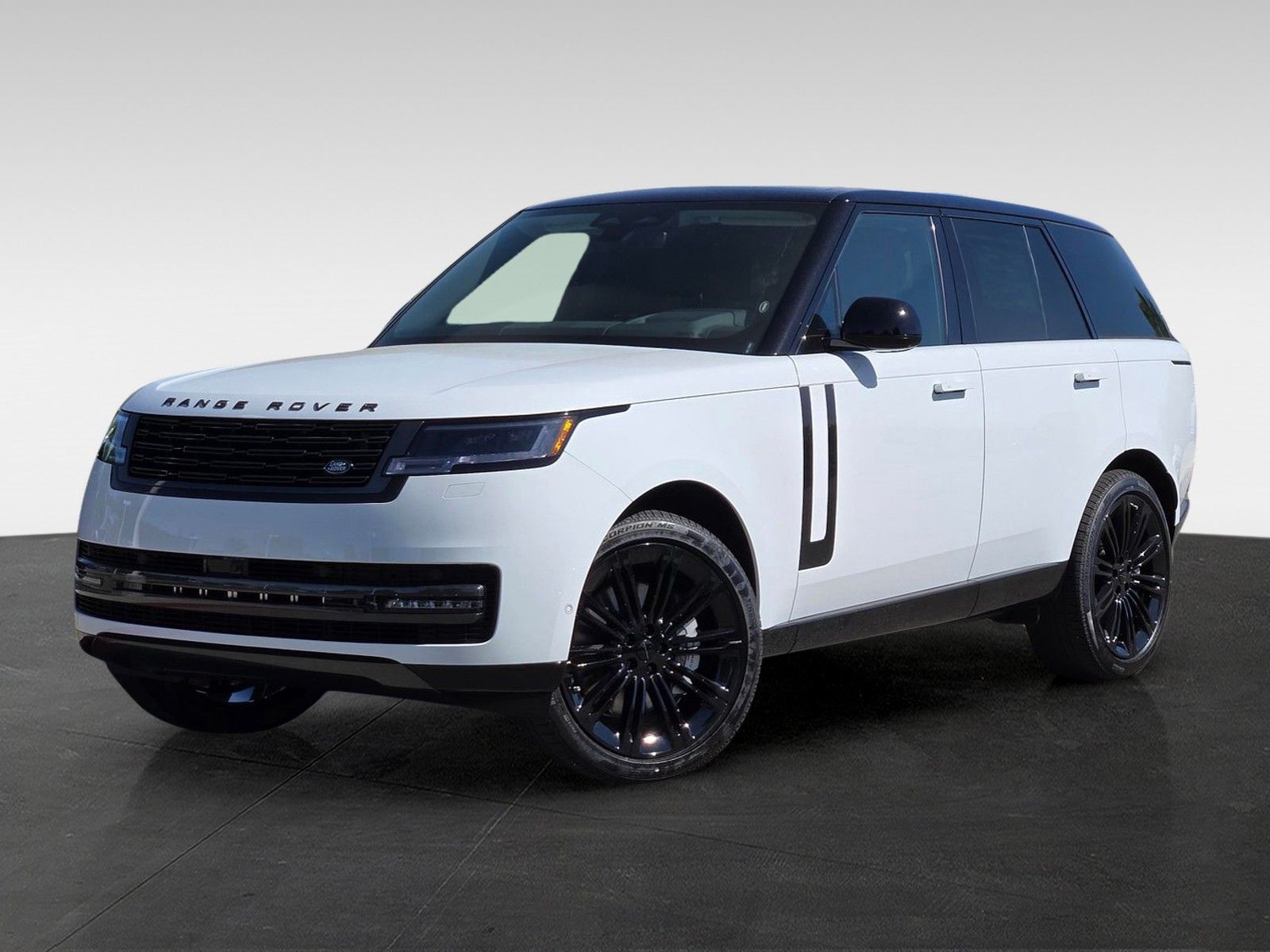 2026 Land Rover Range Rover SE — full photo 1 of 33