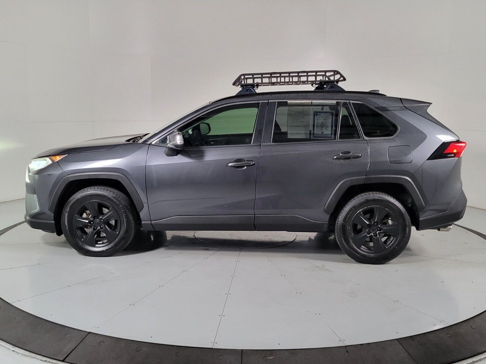 2019 Toyota RAV4 XLE 7