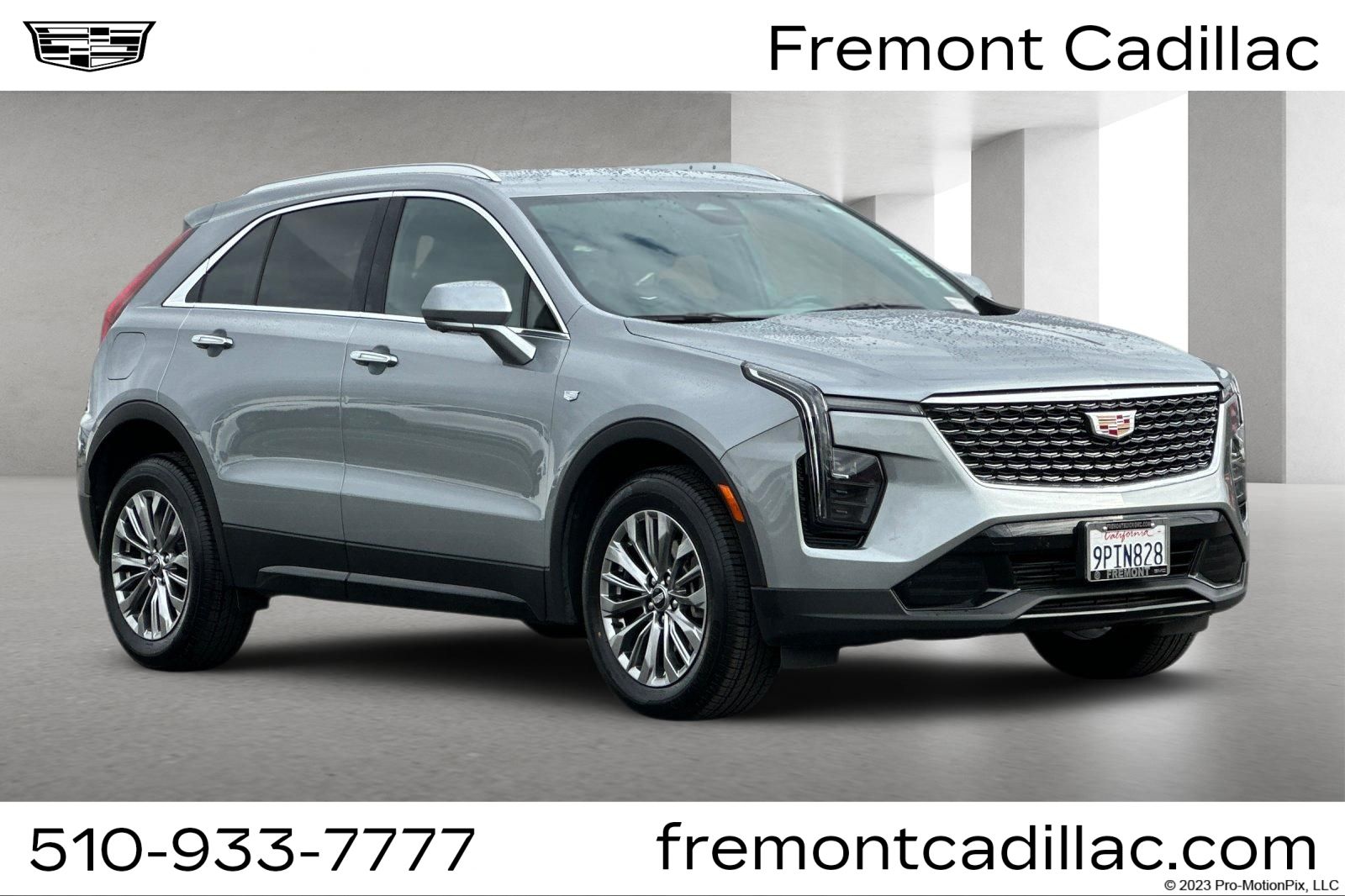 Argent Silver Metallic 2025 Cadillac XT4 Premium Luxury FWD SUV / Crossover Front-Wheel Drive 9-Speed Automatic