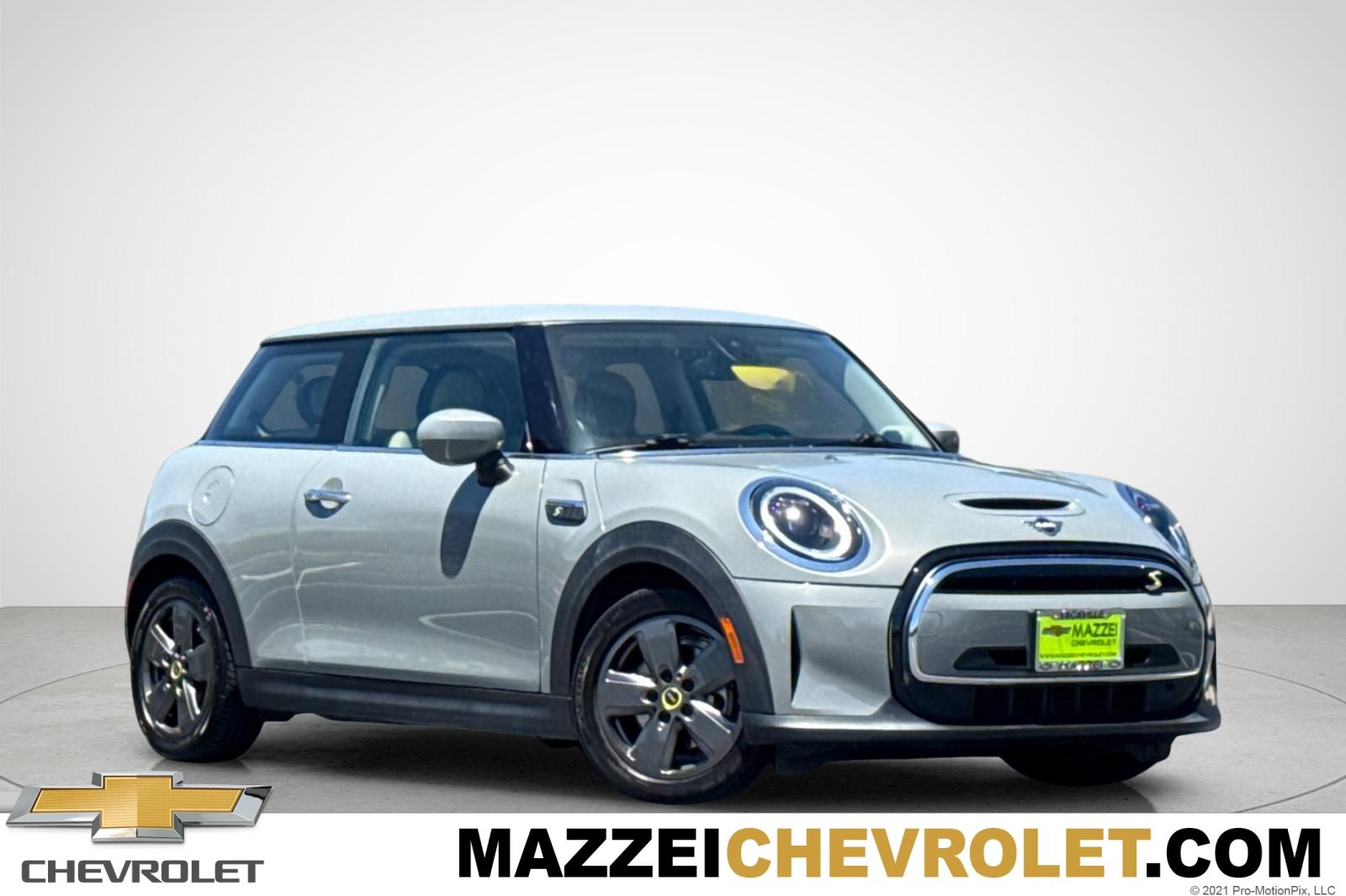 Gray Metallic 2023 MINI Cooper Hatchback Front-Wheel Drive 1-Speed Automatic