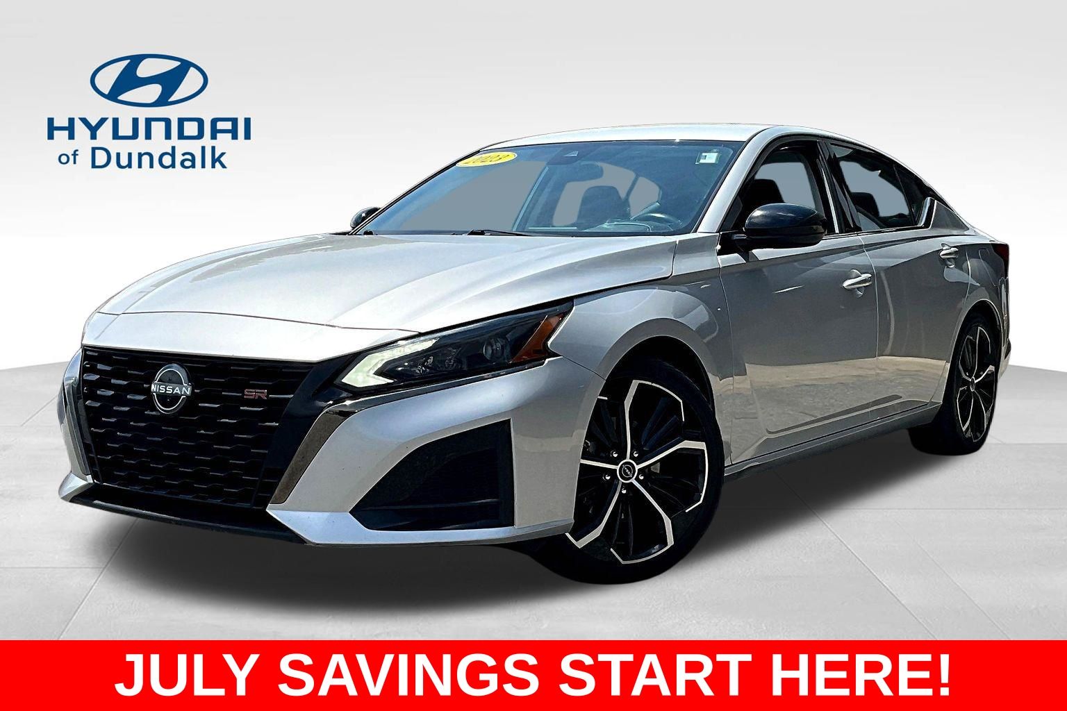 Brilliant Silver Metallic 2023 Nissan Altima Sedan Front-Wheel Drive Continuously Variable Transmission
