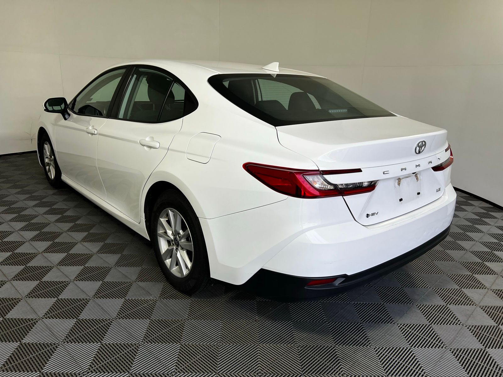 Thumbnail: 2025 Toyota Camry - 7