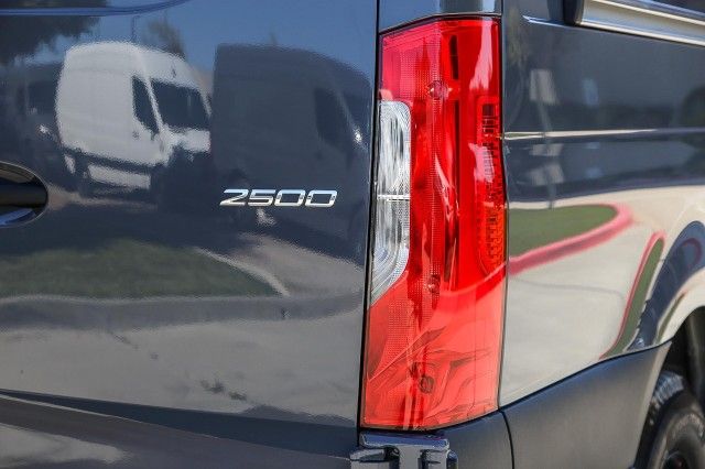 2025 Mercedes-Benz Sprinter Cargo Van Base - Photo 8