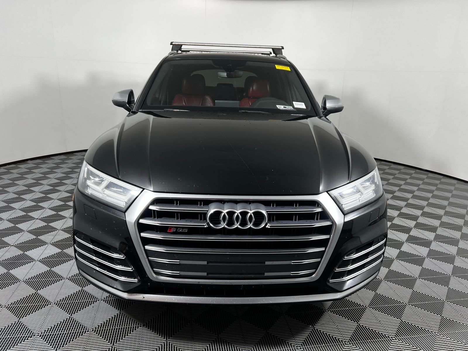Thumbnail: 2018 Audi SQ5 - 2