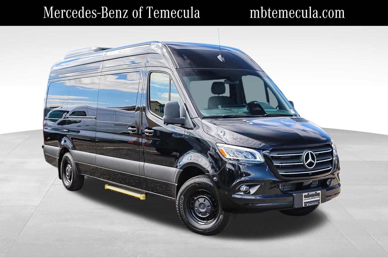 2026 Mercedes-Benz Sprinter 2500 Passenger 170 WB