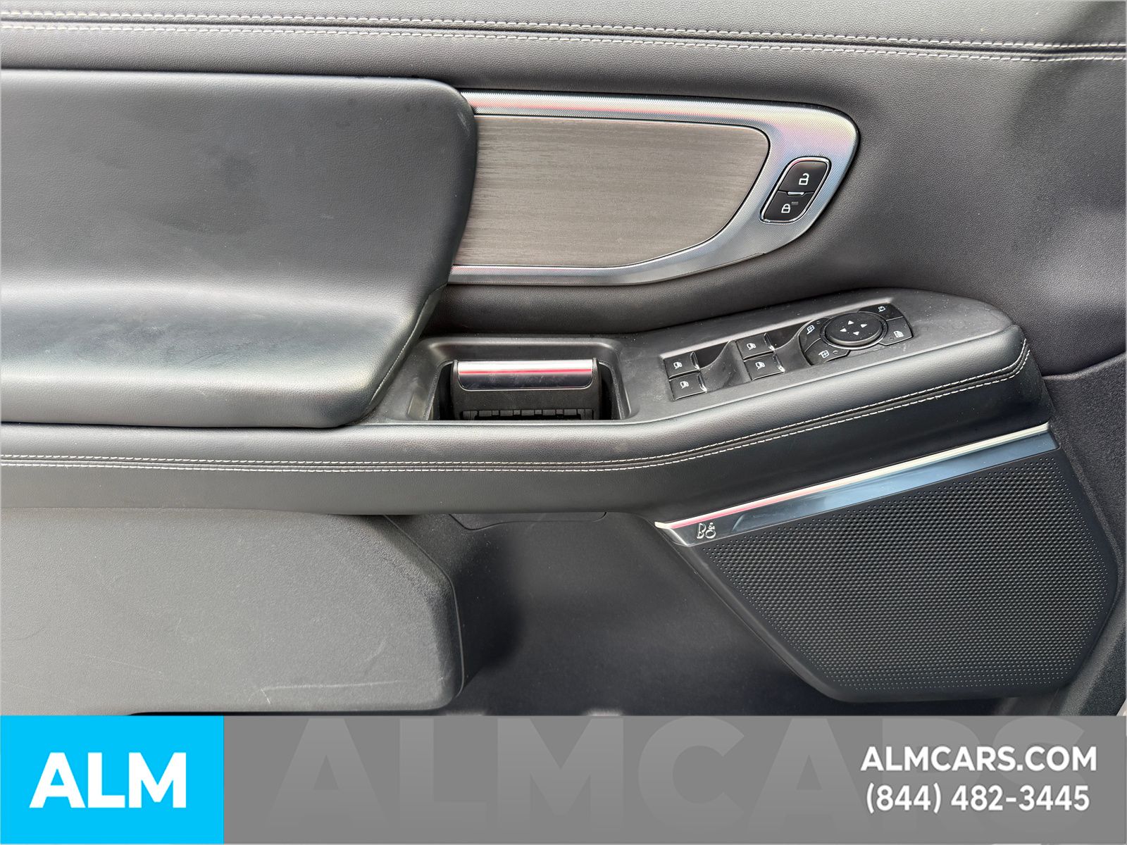 Used 2025 White Ford Platinum image 26