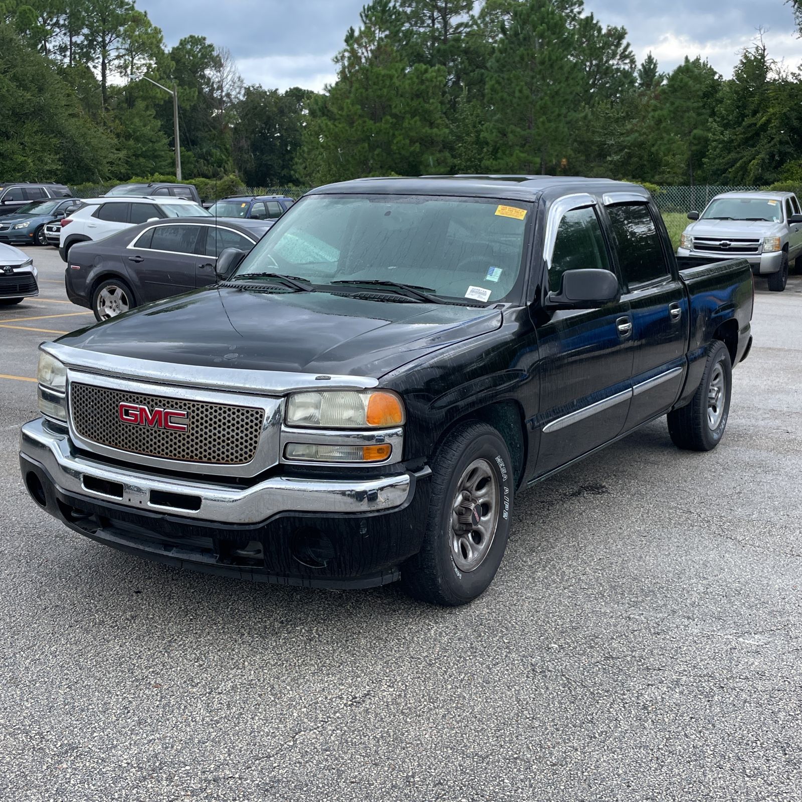 Onyx Black 2007 GMC Sierra Classic 1500 Pickup Truck Rear-Wheel Drive 4-Speed Automatic Overdrive